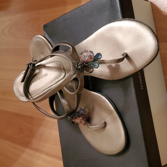 Liz Claiborne 9.5 kitten heel sandal - Picture 6 of 12